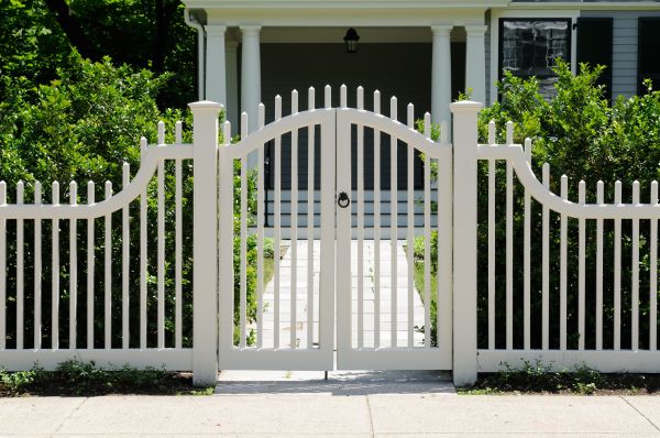 Fence Gate Adjustment in Saint George