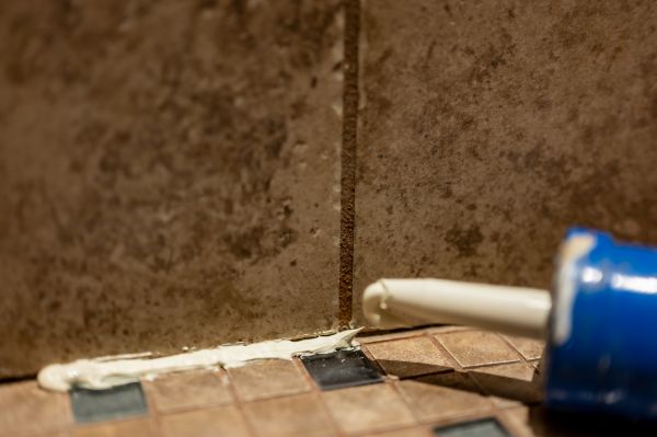Shower Caulk Replacement in Saint George